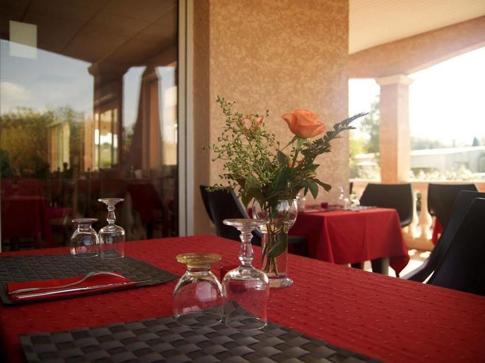 Le Grand Jardin Hotel Aujargues Exterior foto