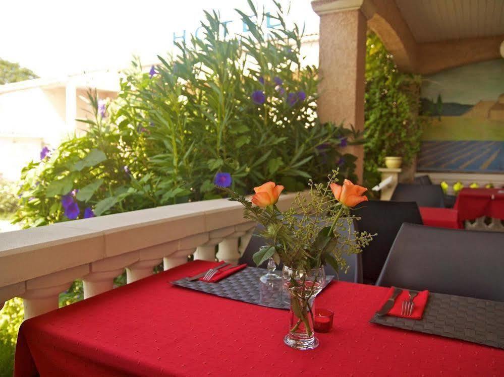 Le Grand Jardin Hotel Aujargues Exterior foto